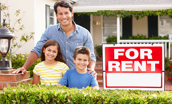 Family-renting-a-home