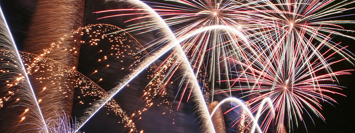 fireworks-in-sky